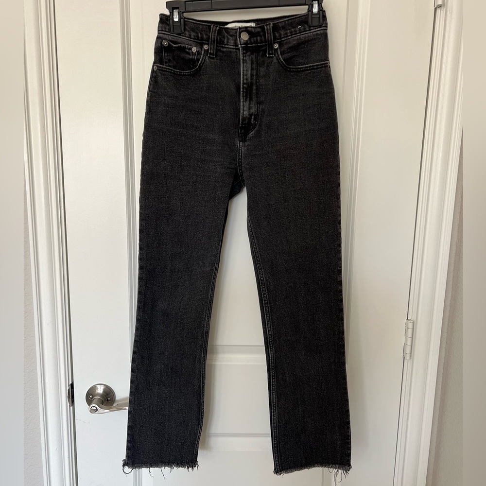 Abercrombie Ultra High Rise Ankle Straight